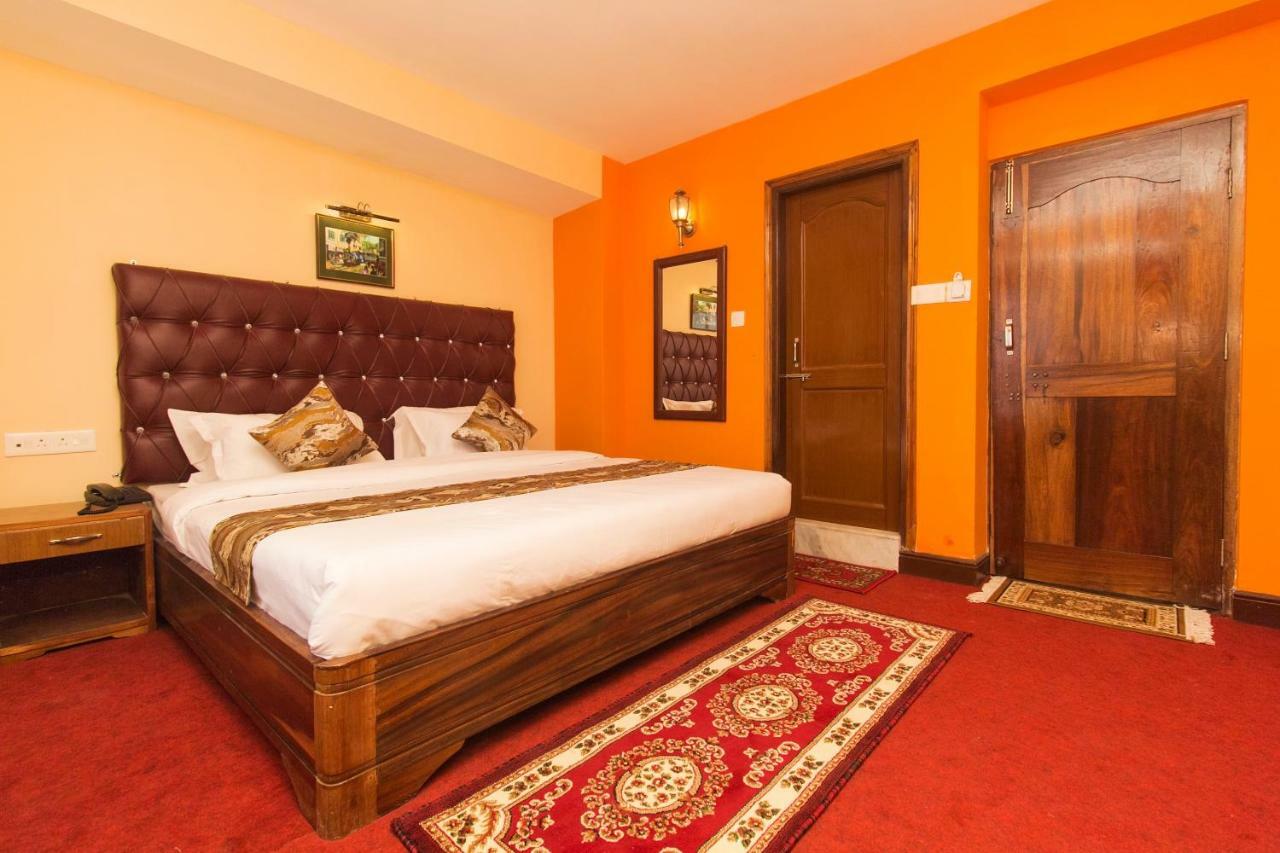 Oyo 12370 Royal Sarava Hotel Дарджилинг Екстериор снимка